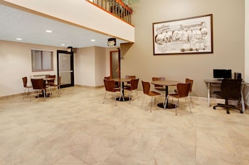 Super 8 By Wyndham Longmont/Del Camino,Colorado>>Boulder,2 star