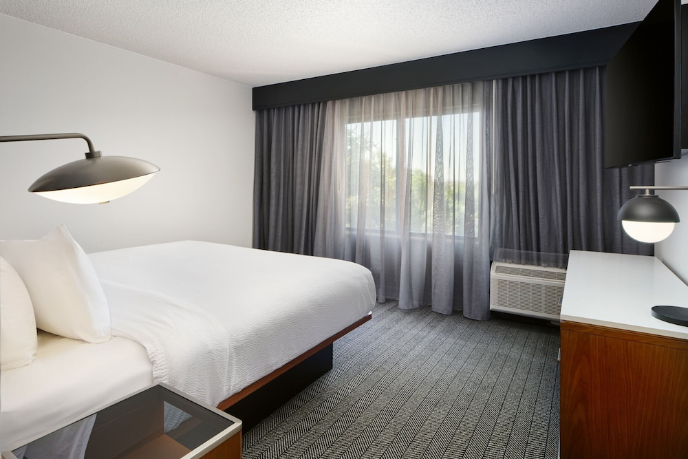 courtyard by marriott boulder longmont