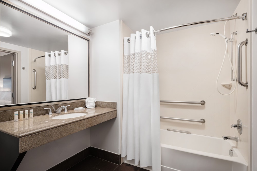 hampton inn boulder louisville