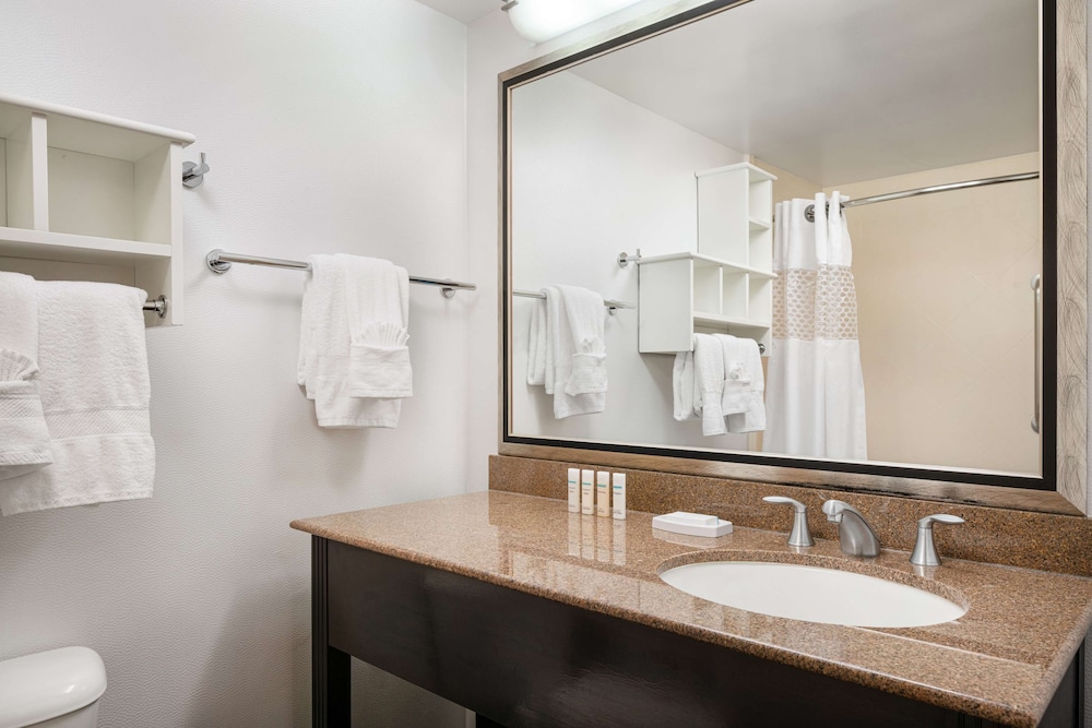 hampton inn boulder louisville