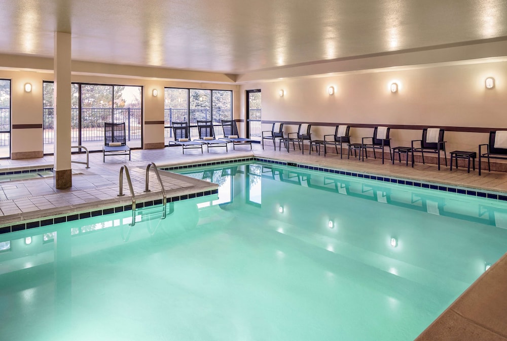 hampton inn boulder louisville