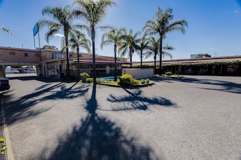 comfort inn and suites manhattan