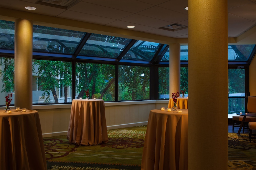 marriott greensboro airport