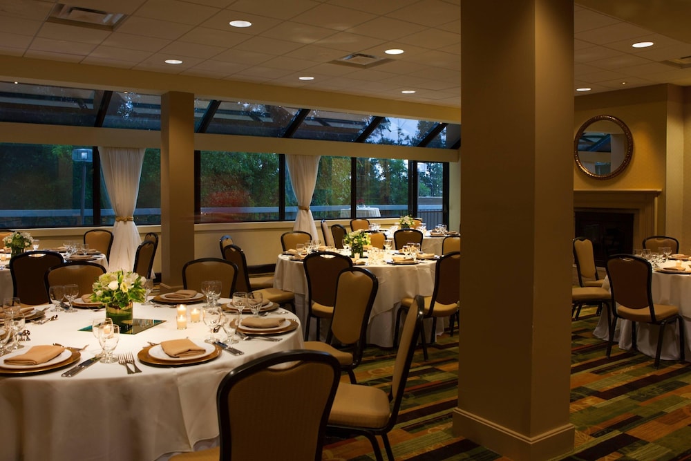 marriott greensboro airport