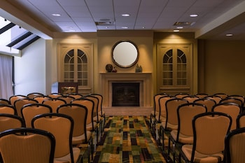marriott greensboro airport