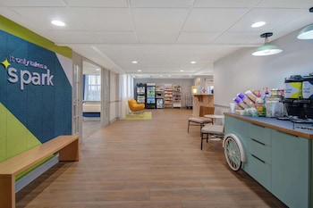 Spark By Hilton Rochester University Area,Monroe>>Brighton,3 star