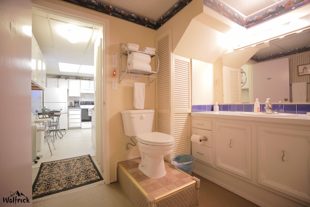 jewel lake bed and breakfast