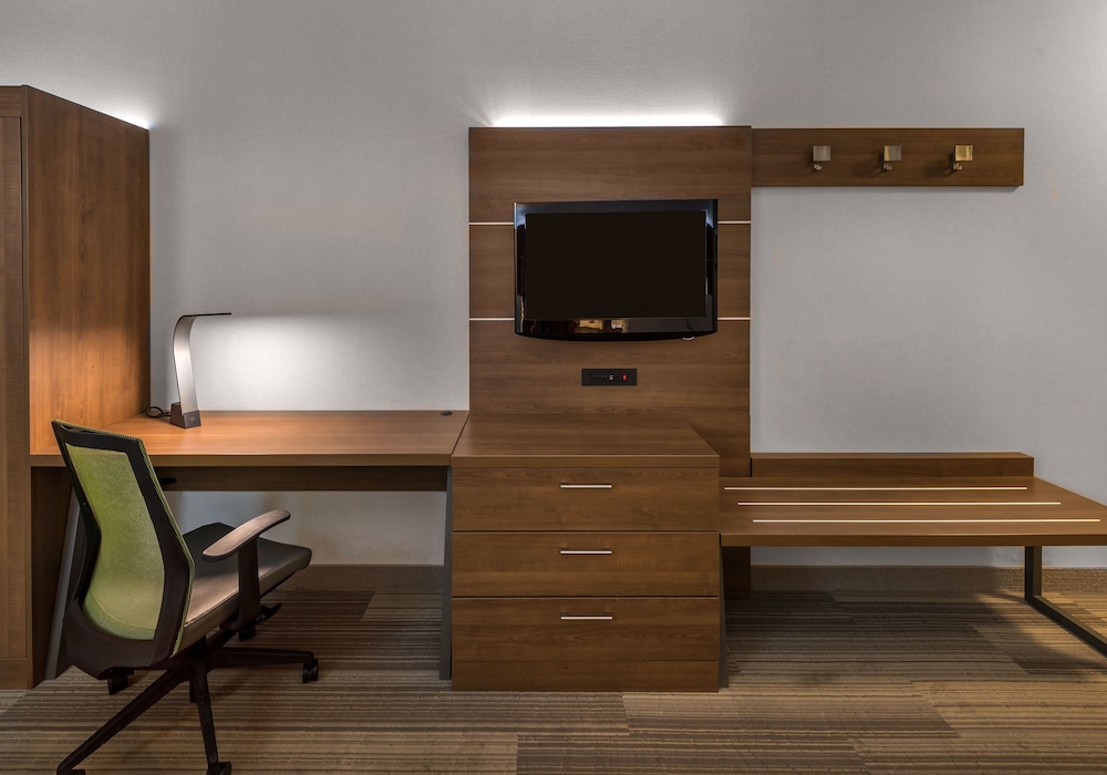holiday inn express and suites carson city by ihg