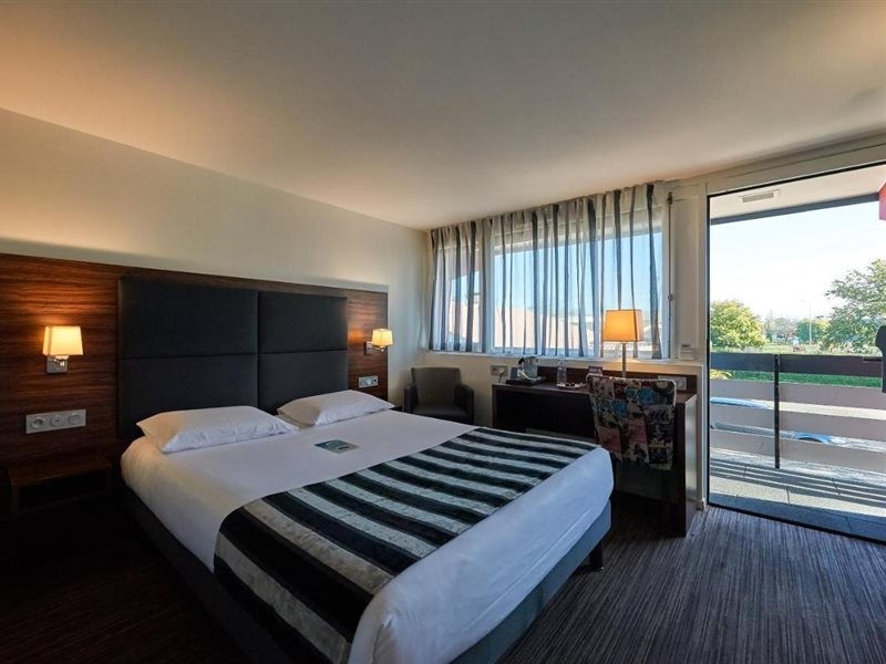 kyriad bordeaux ouest merignac aeroport