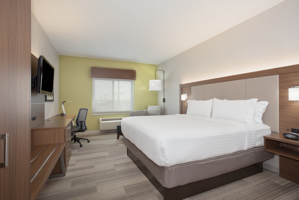 holiday inn express and suites amarillo by ihg