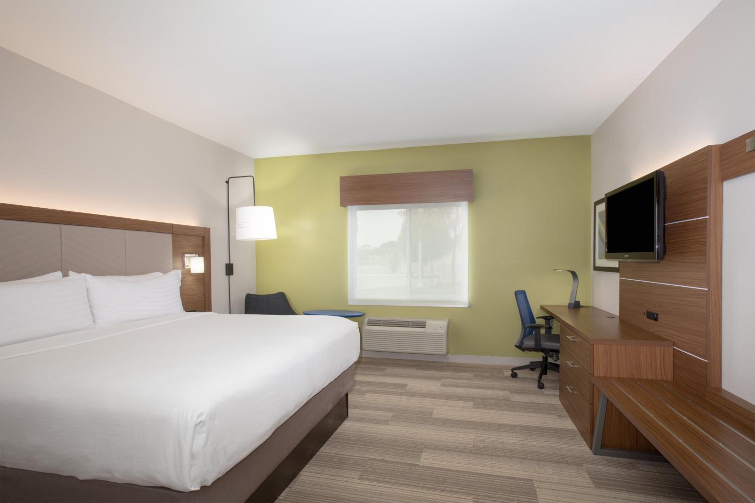 holiday inn express and suites amarillo by ihg