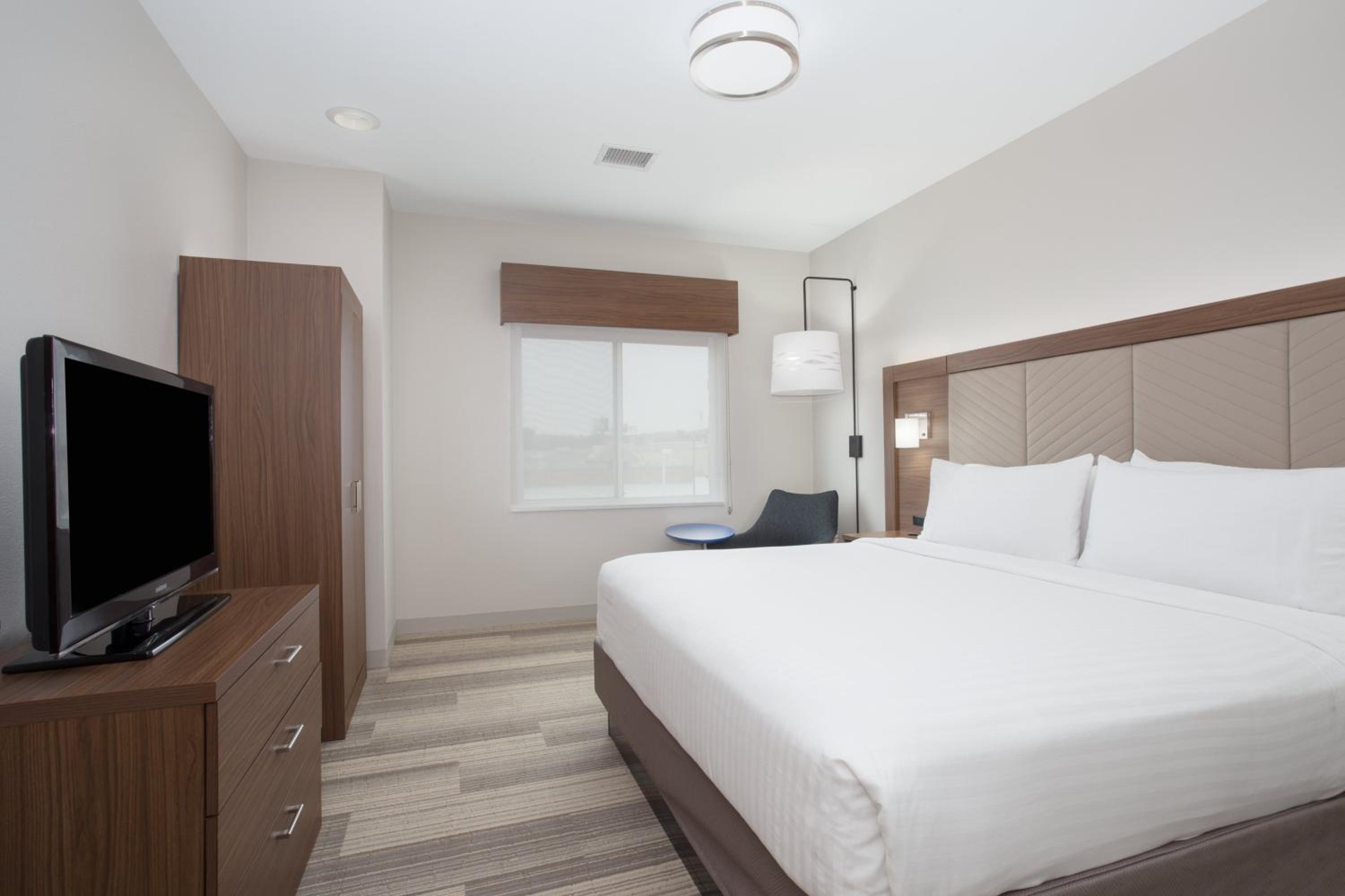 holiday inn express and suites amarillo by ihg