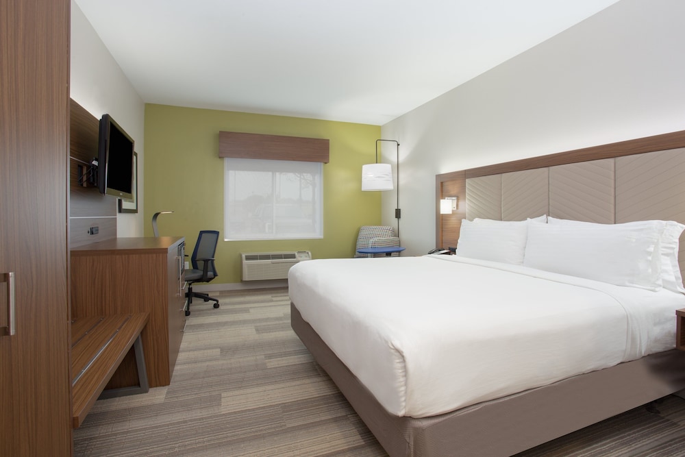 holiday inn express and suites amarillo by ihg