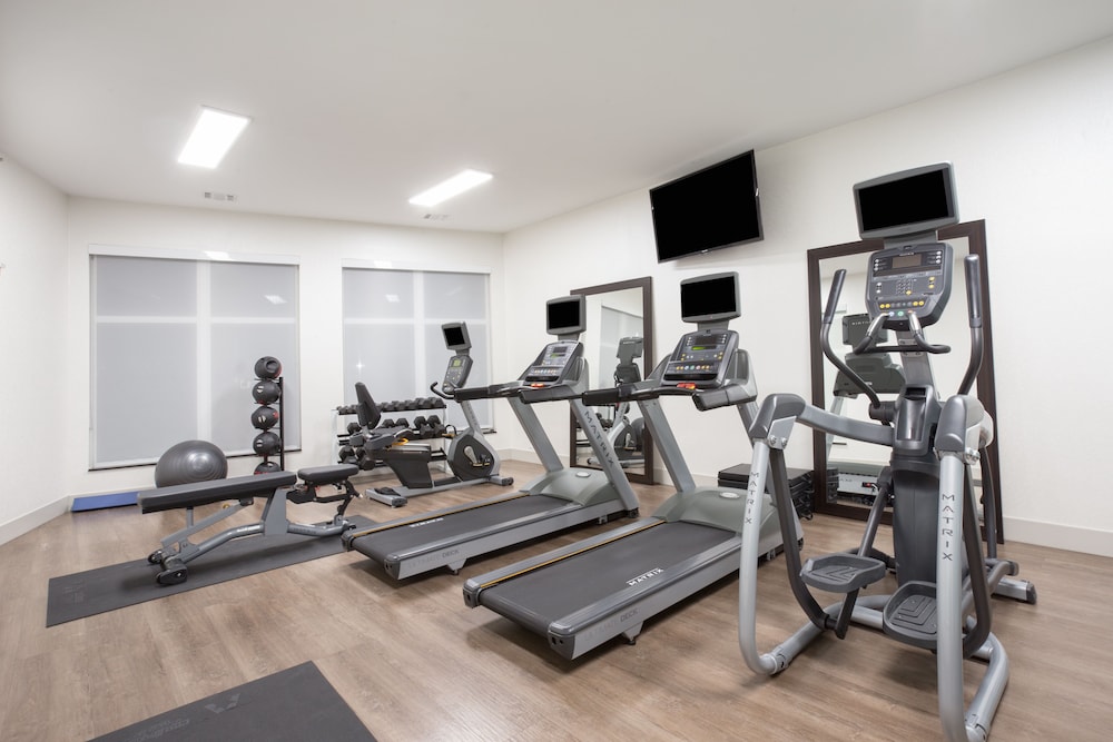 holiday inn express and suites amarillo by ihg