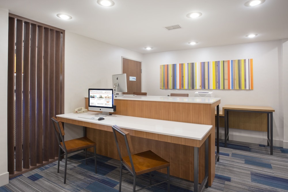 holiday inn express and suites amarillo by ihg