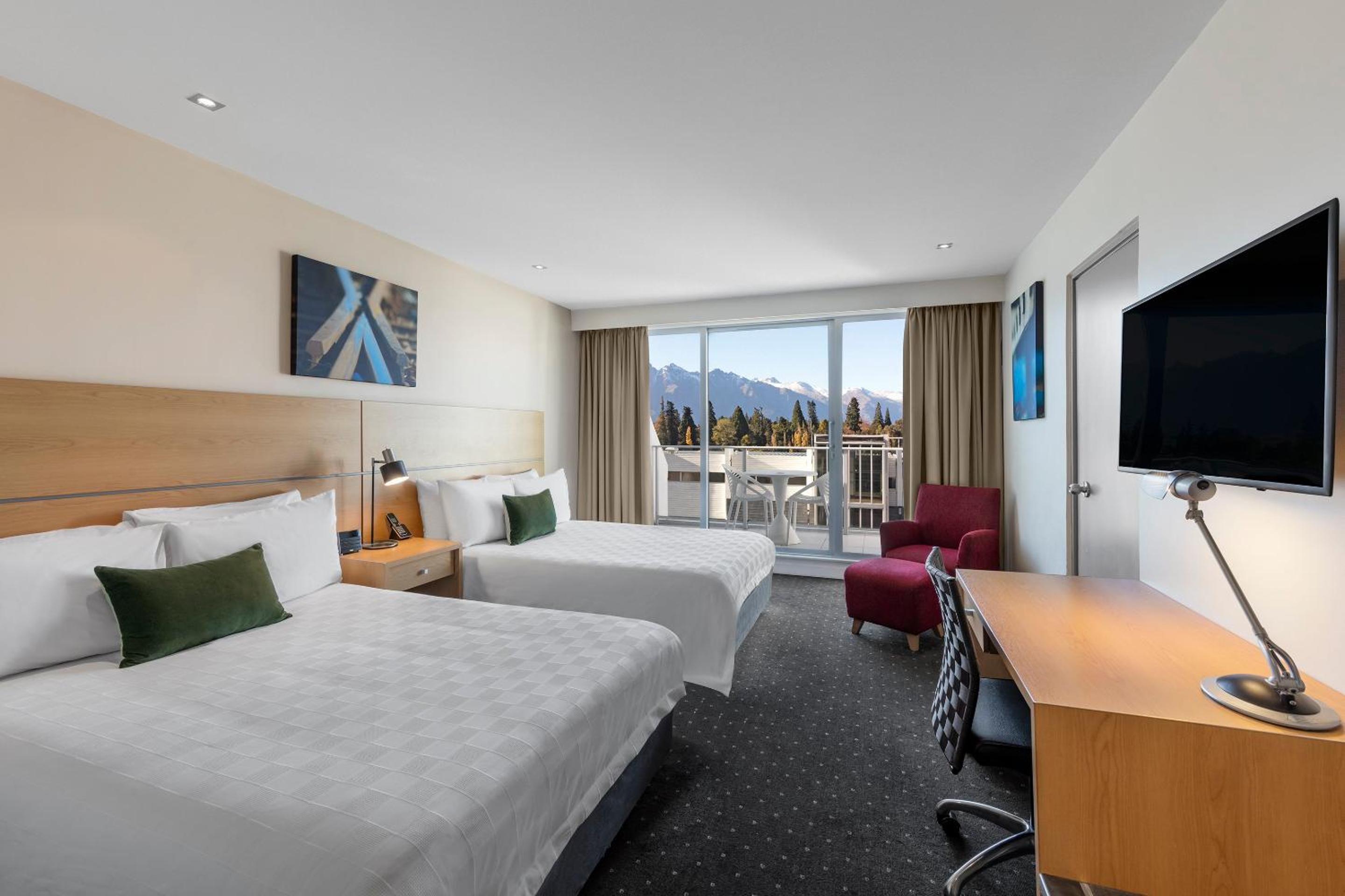 crowne plaza hotel queenstown by ihg