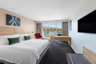 crowne plaza hotel queenstown by ihg