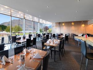 crowne plaza hotel queenstown by ihg