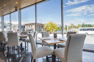crowne plaza hotel queenstown by ihg
