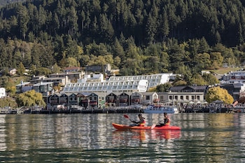crowne plaza hotel queenstown by ihg