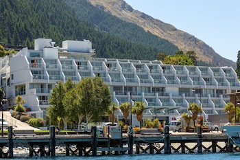 crowne plaza hotel queenstown by ihg