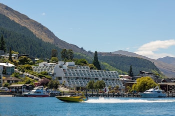 crowne plaza hotel queenstown by ihg