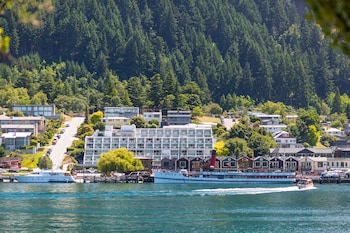 crowne plaza hotel queenstown by ihg