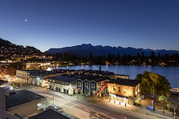 crowne plaza hotel queenstown by ihg
