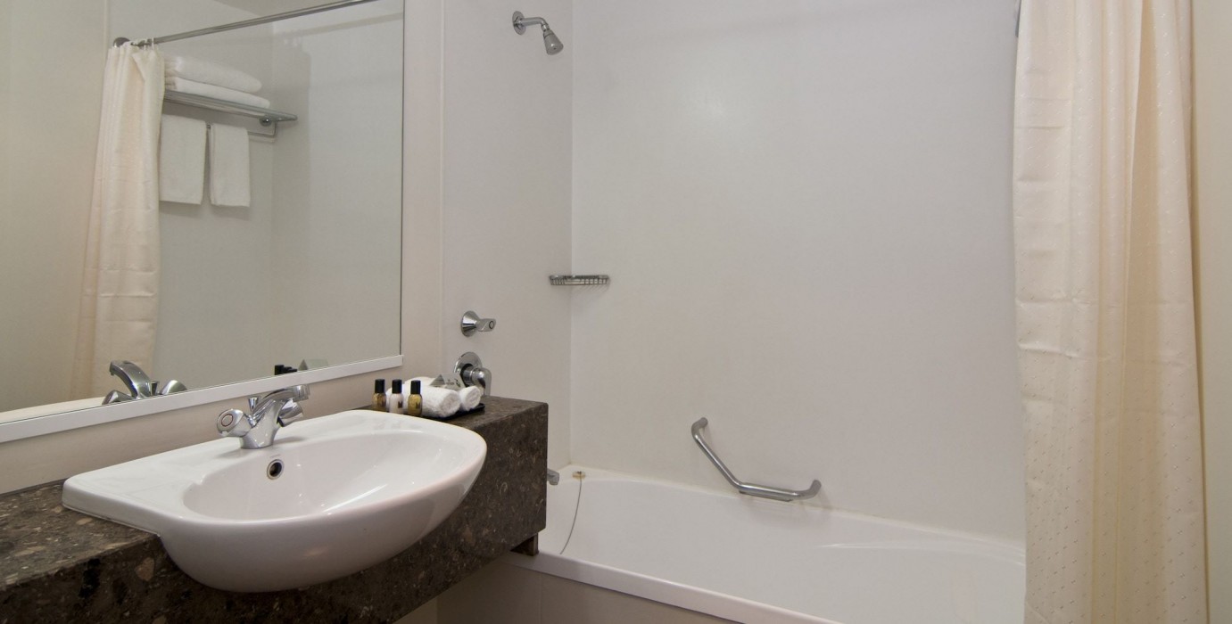 copthorne hotel and resort queenstown lakefront