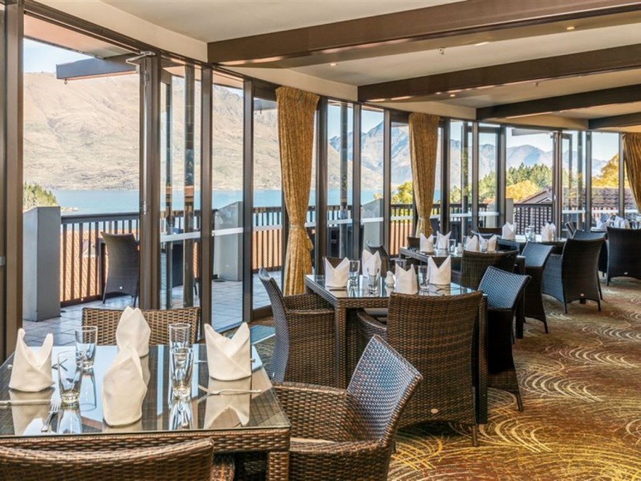 copthorne hotel and resort queenstown lakefront