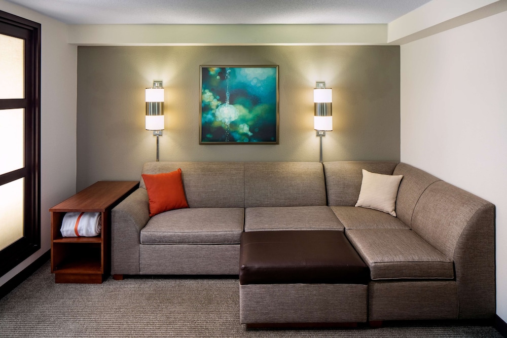 hyatt place greenville haywood