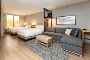 hyatt place greenville haywood