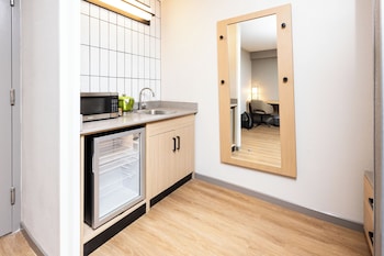 hyatt place greenville haywood