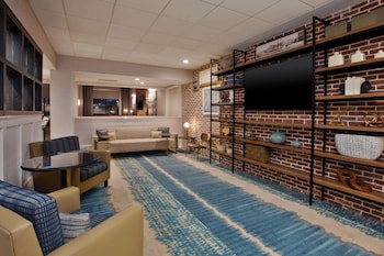 Hampton Inn & Suites Spartanburg-I-26-Westgate Mall,Greenville - Spartanburg>>Gramling,2.5 star