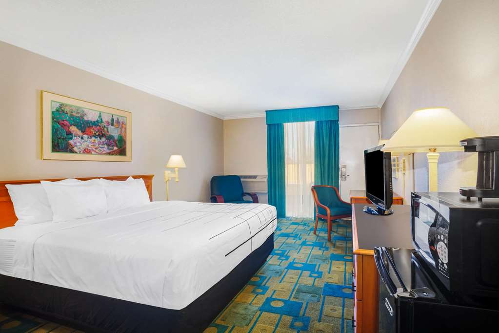 days inn by wyndham del rio