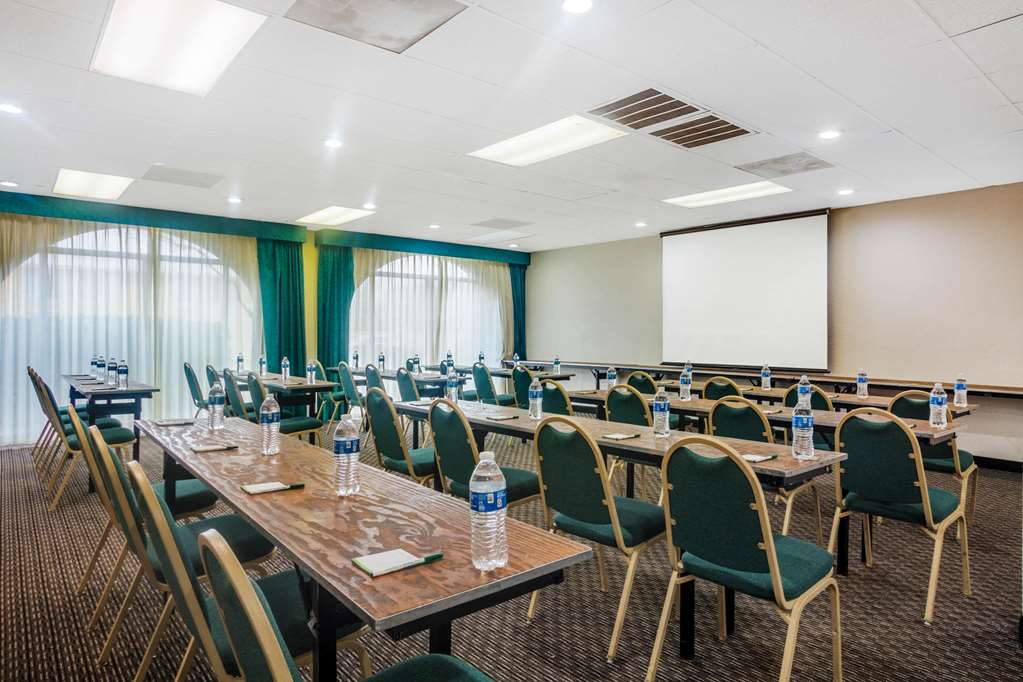 days inn by wyndham del rio