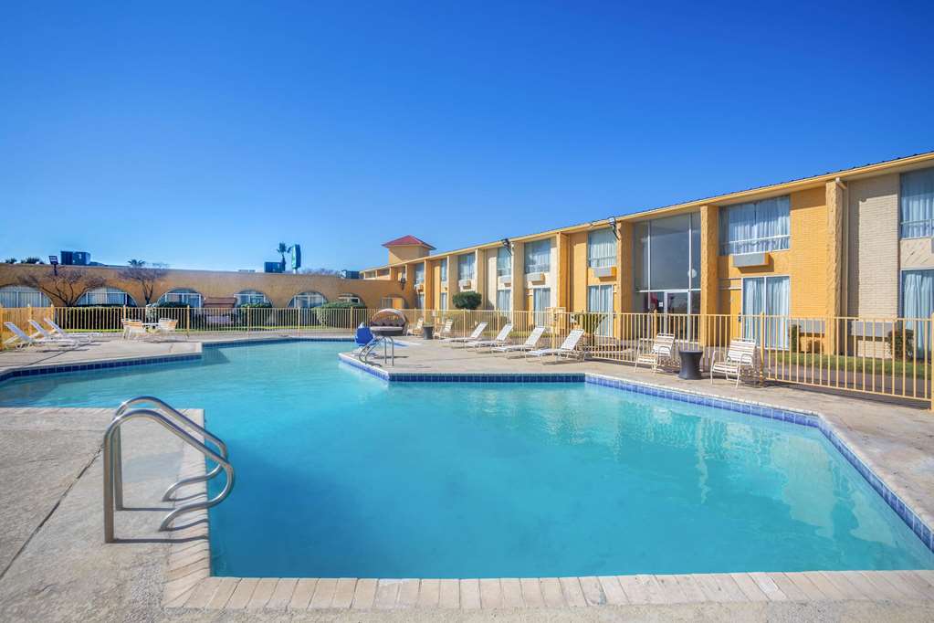 days inn by wyndham del rio