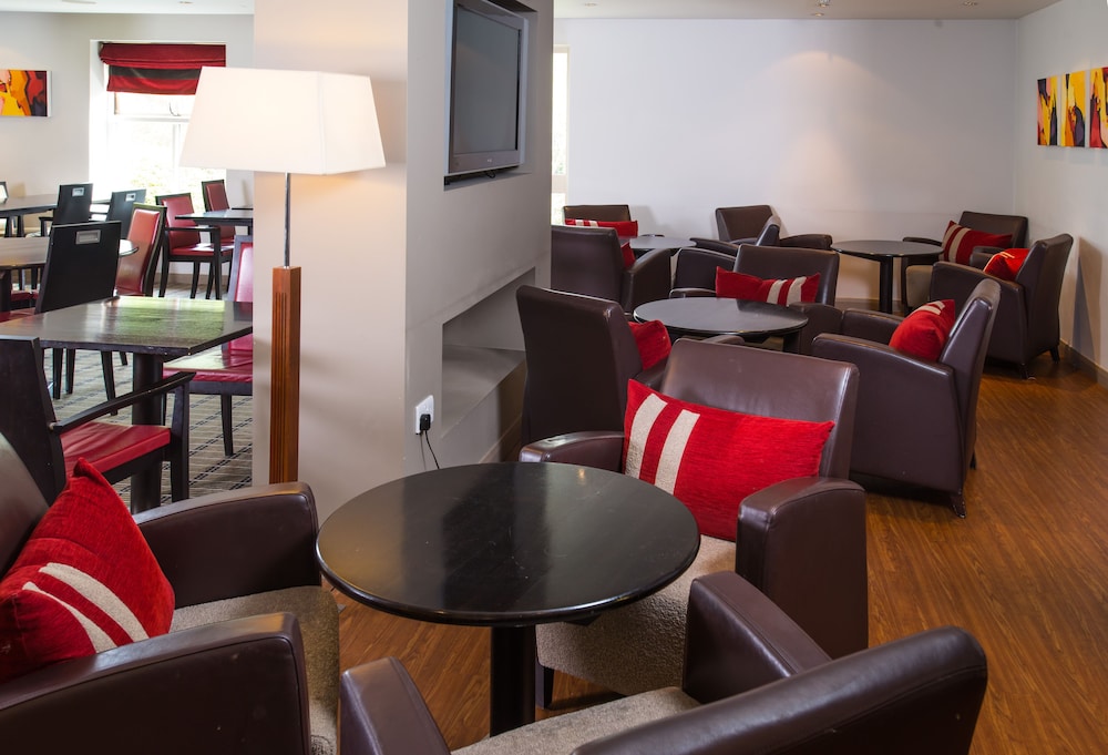 holiday inn express exeter east by ihg