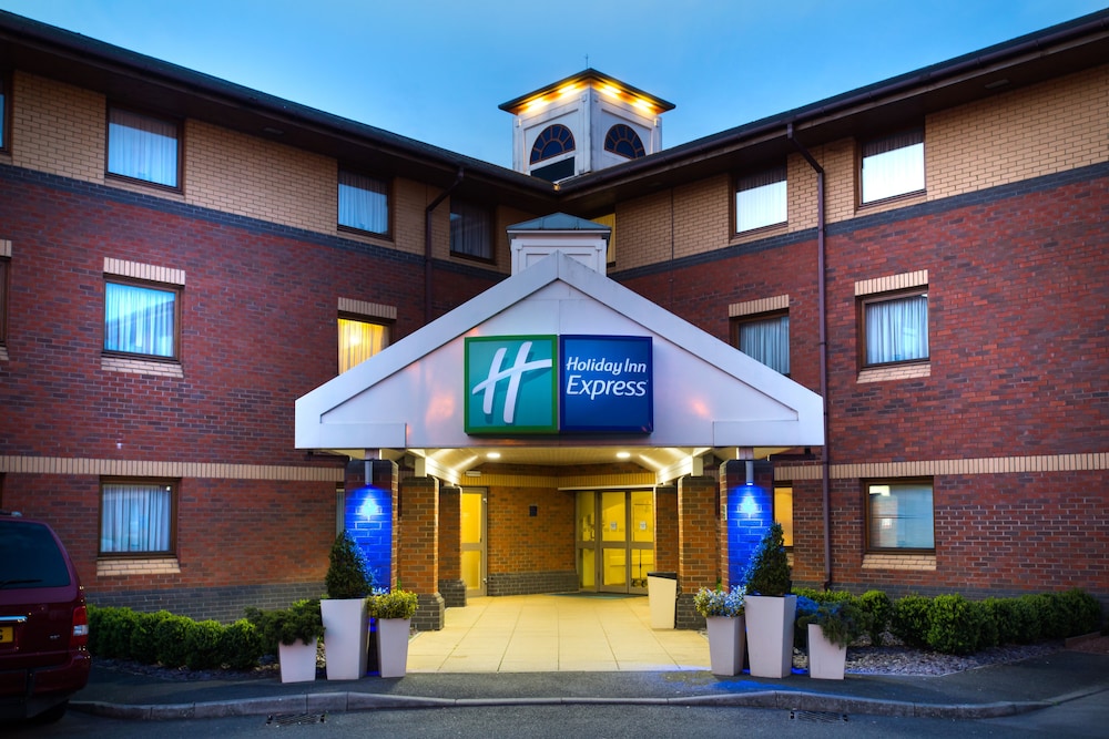 holiday inn express exeter east by ihg