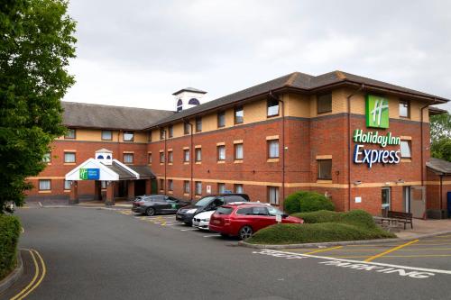 holiday inn express exeter east by ihg