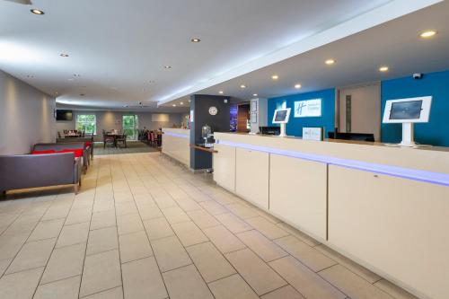 holiday inn express exeter east by ihg