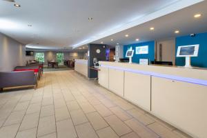 holiday inn express exeter east by ihg