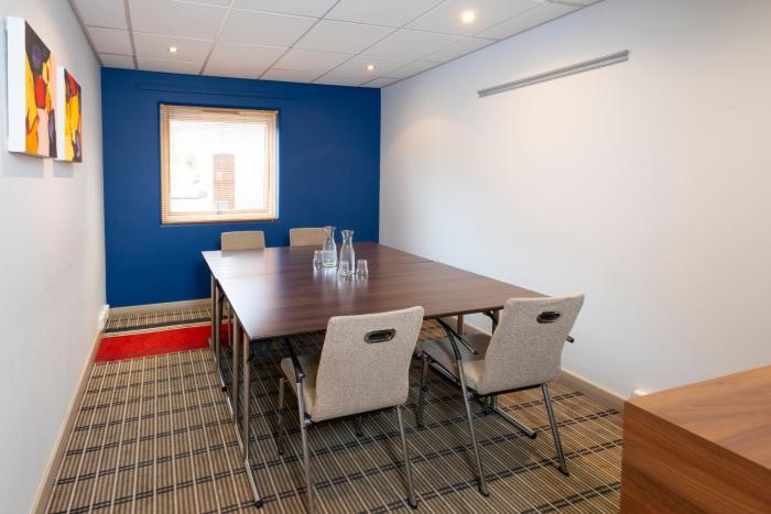 holiday inn express exeter east by ihg