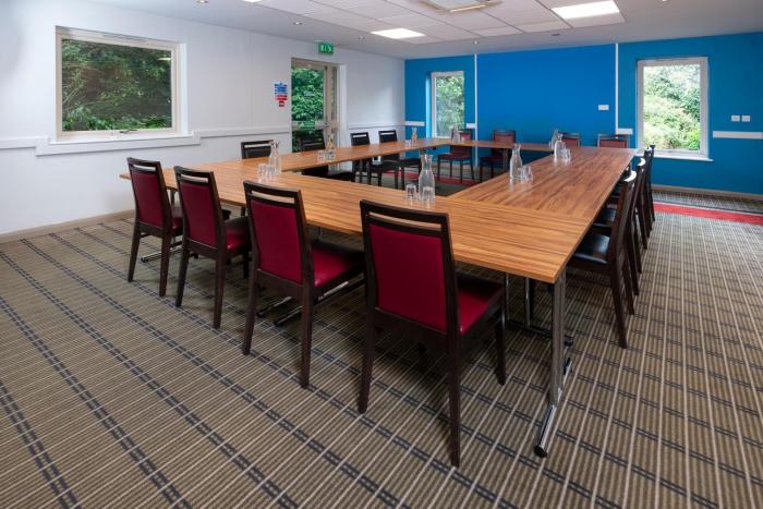 holiday inn express exeter east by ihg