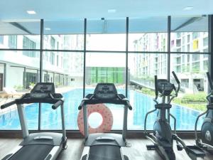 great view new vivacity suite top shopping mall 2 card