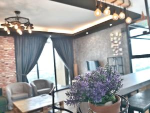 great view new vivacity suite top shopping mall 2 card
