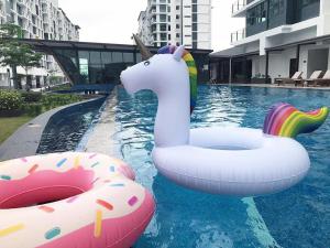 great view new vivacity suite top shopping mall 2 card