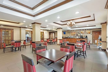 comfort inn and suites