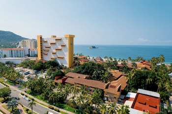 holiday inn resort ixtapa all inclusive by ihg
