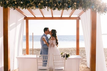 holiday inn resort ixtapa all inclusive by ihg